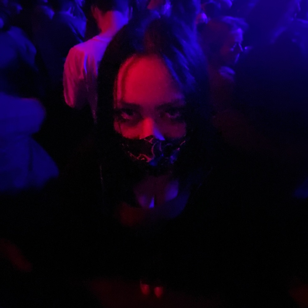 Meet your Posher, Carolina